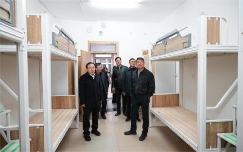 省发改委省教育厅专家组莅临我校开展政策性资金支持项目执行情况调研